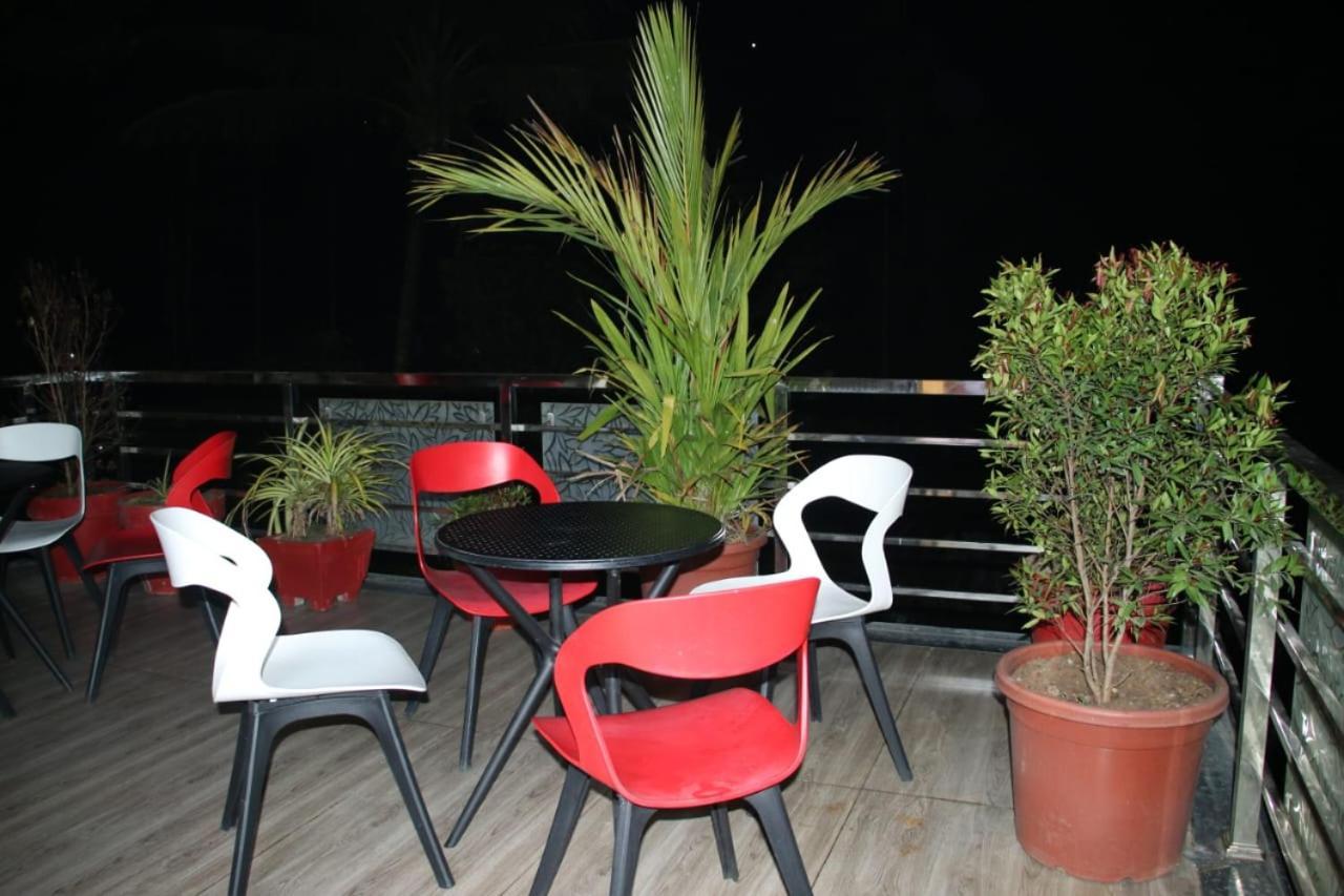 Romanzia Dew Drops Munnar Exterior foto